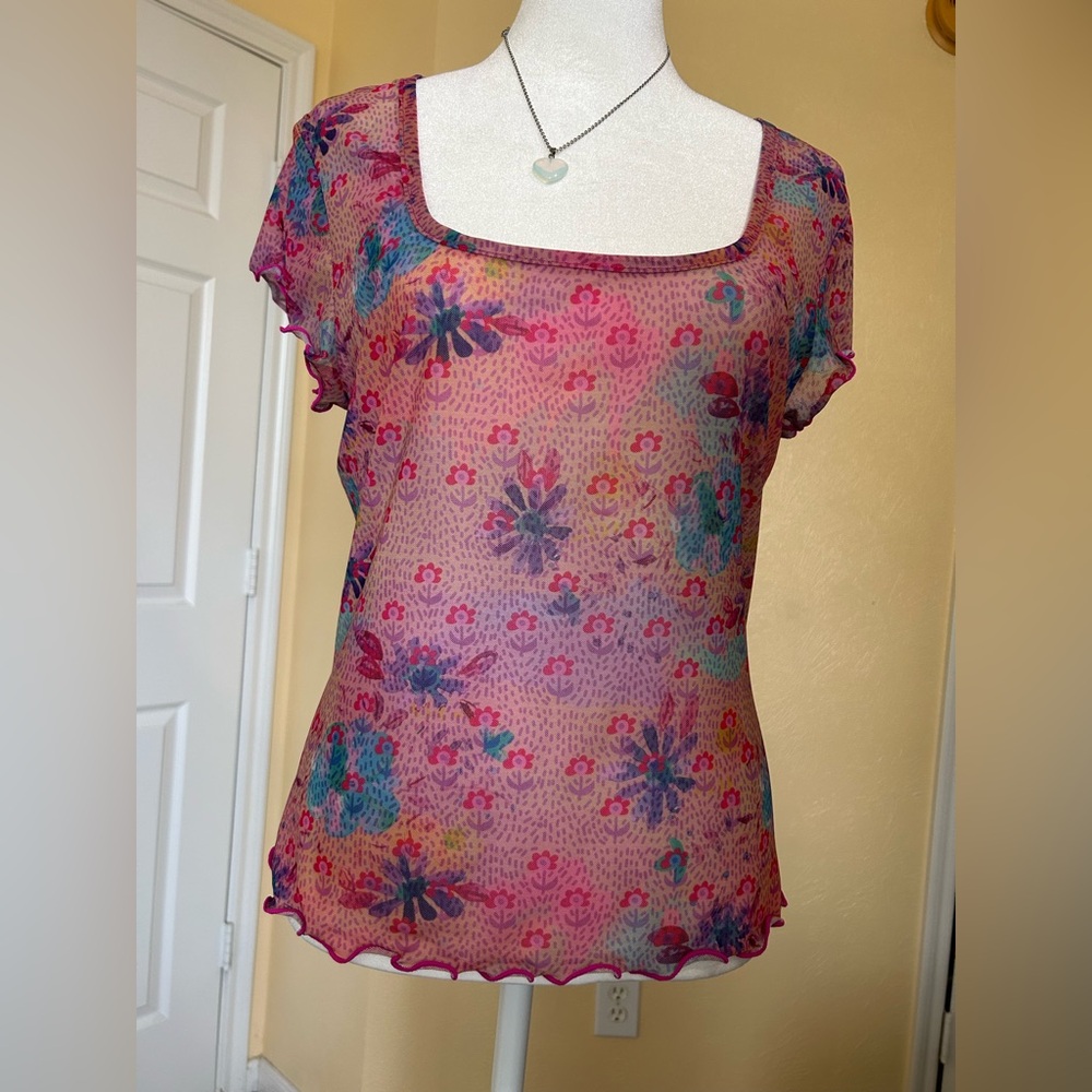 NATURAL LIFE Multicolor Floral Short Sleeve Top. Size L. Perfect for Summer!
